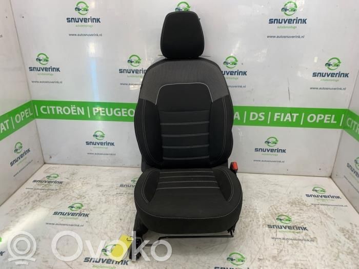 Dacia Sandero III Etumatkustajan istuin 