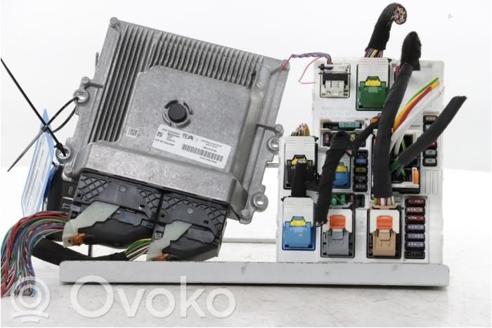 Peugeot 308 Engine control unit/module 