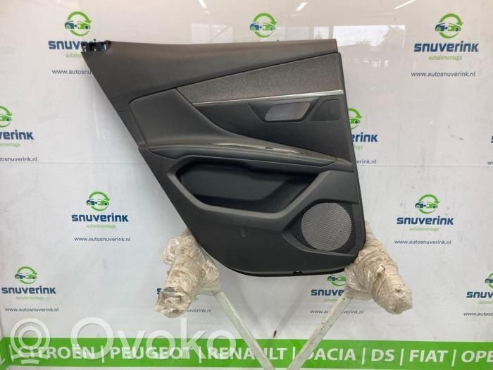 Peugeot 3008 II Rivestimento del pannello della portiera posteriore