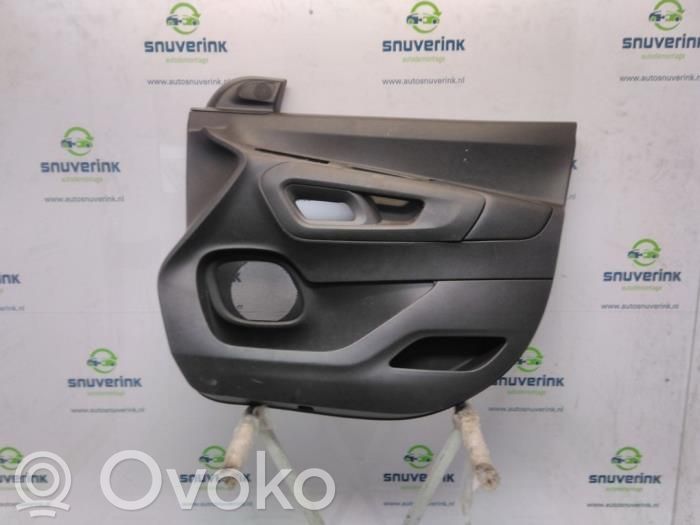 Toyota ProAce City Revestimiento de puerta delantera 