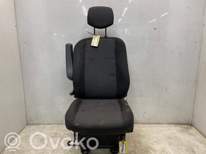 Renault Master III Переднее сиденье водителя 