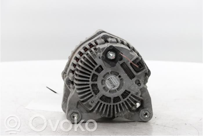 Opel Vivaro Ģenerators 