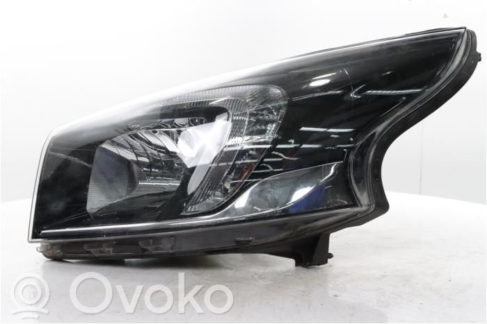 Opel Vivaro Scheinwerfer 