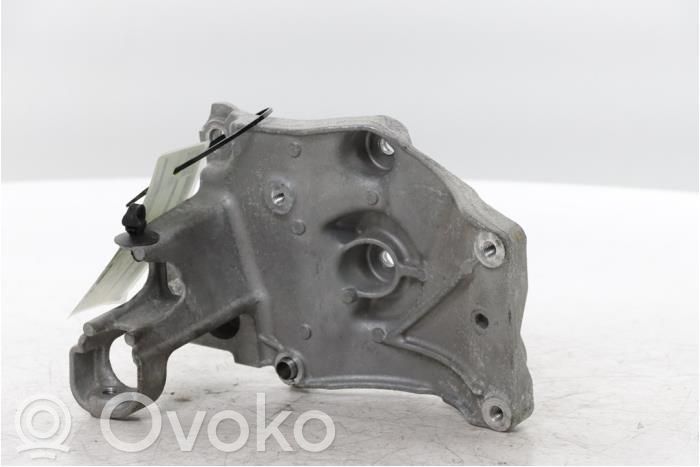 Opel Grandland X Mocowanie alternatora 