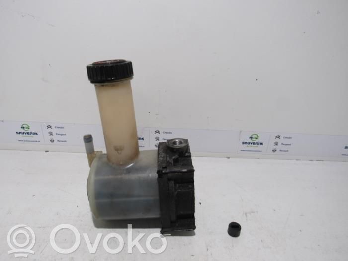 Citroen Saxo Ohjaustehostimen pumppu 