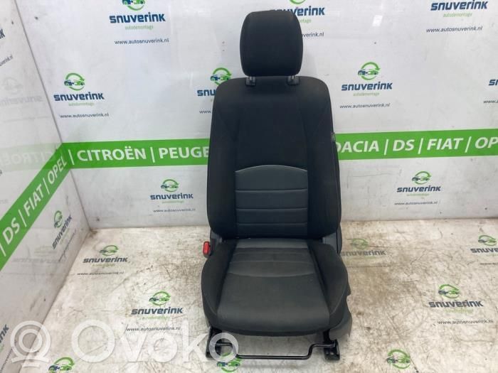 Mazda CX-3 Kuljettajan istuin 
