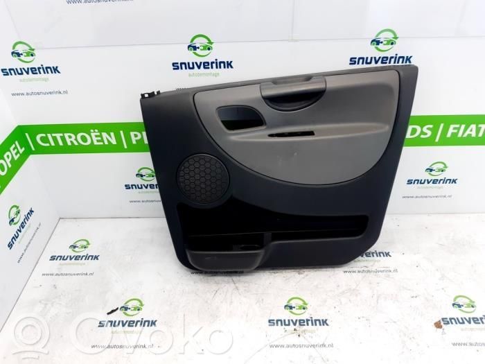 Peugeot Expert Etuoven verhoilu 