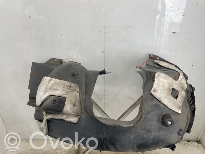 Opel Astra L Nadkole przednie