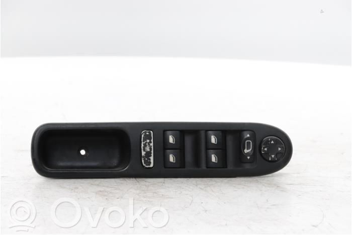 Peugeot 207 Electric window control switch 