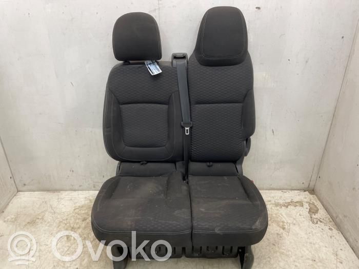 Opel Vivaro Kaksoisetuistuin 