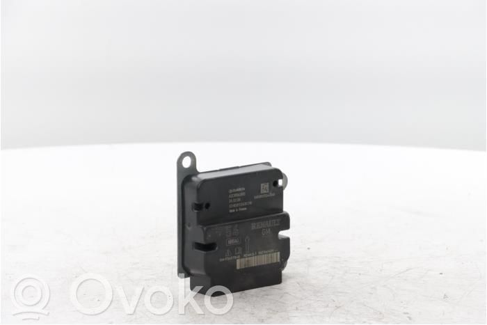 Sterownik / Moduł Airbag   6000618469,6000640893,93457847,93457848,93868142,985104418R,985106142R,985107930R,985108027R