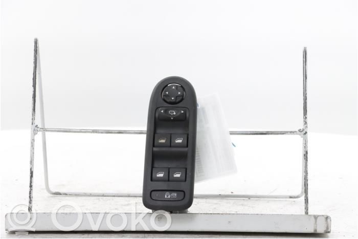 Peugeot 508 RXH Electric window control switch 