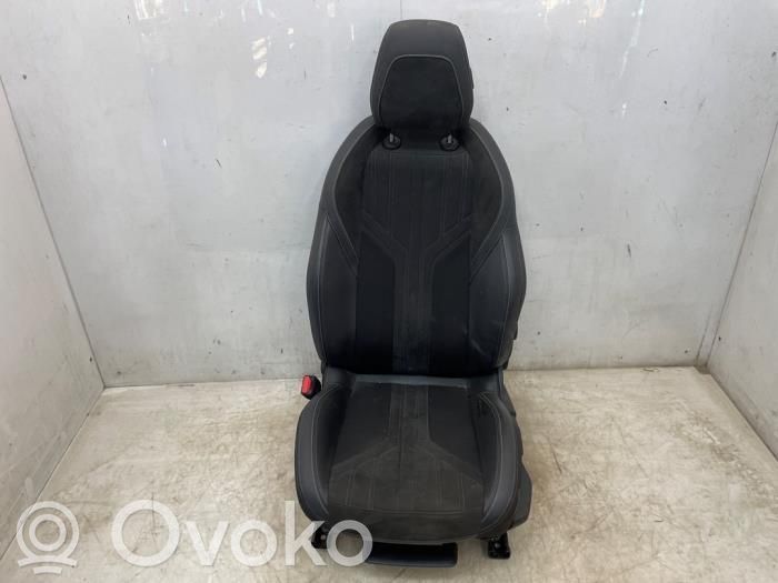Peugeot 308 Sedile anteriore del conducente 