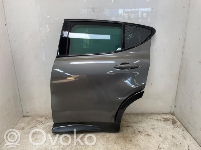 Alfa Romeo Tonale Puerta trasera 
