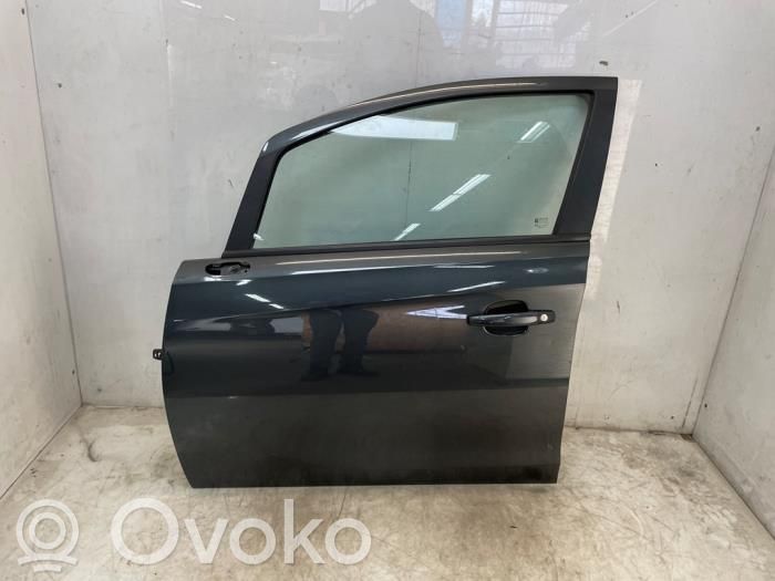 Opel Corsa E Priekinės durys 