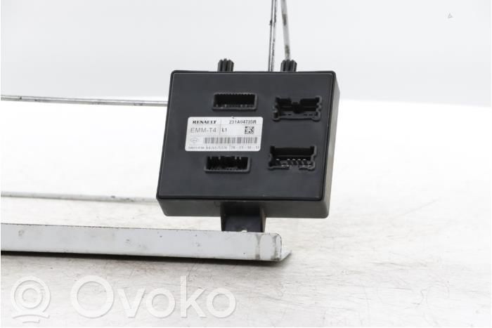 Renault Clio IV Modul de control caroserie central 