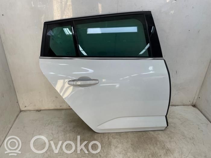 Puerta trasera   821006310R,821002346R,821016310R