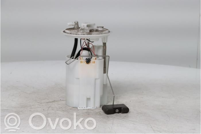 Renault Megane IV Pompa carburante immersa 