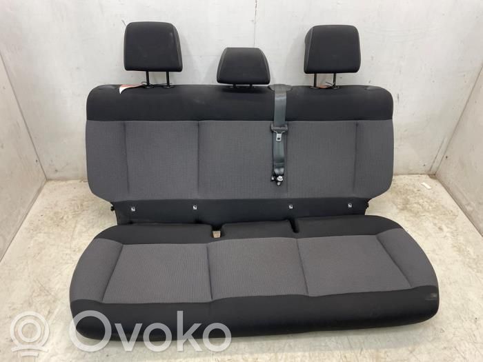 Citroen C4 Cactus Takaistuin 
