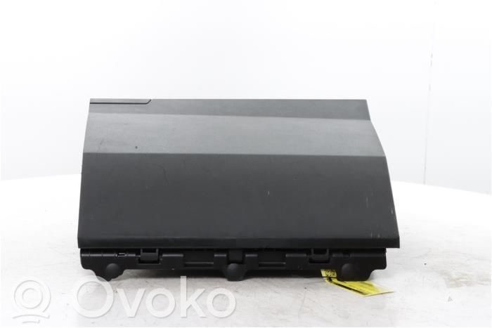 Renault Austral Hansikaslokerosarja 