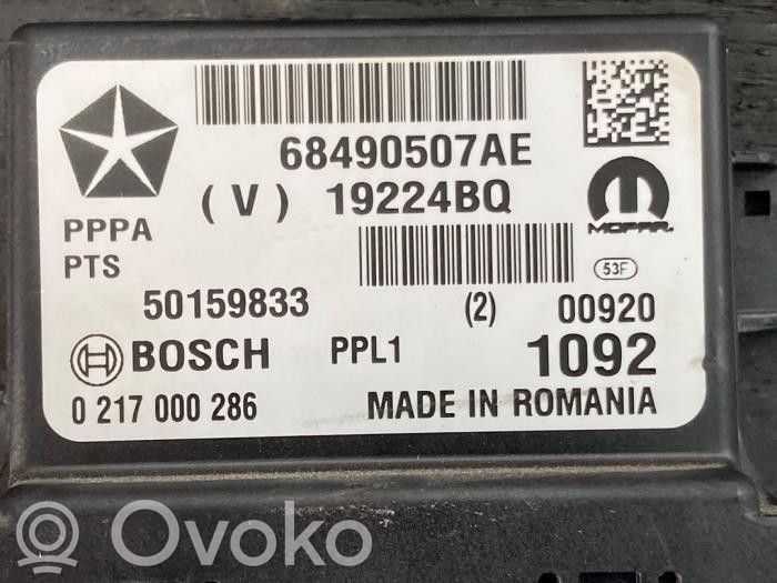 Jeep Compass Pysäköintitutkan (PCD) ohjainlaite/moduuli 