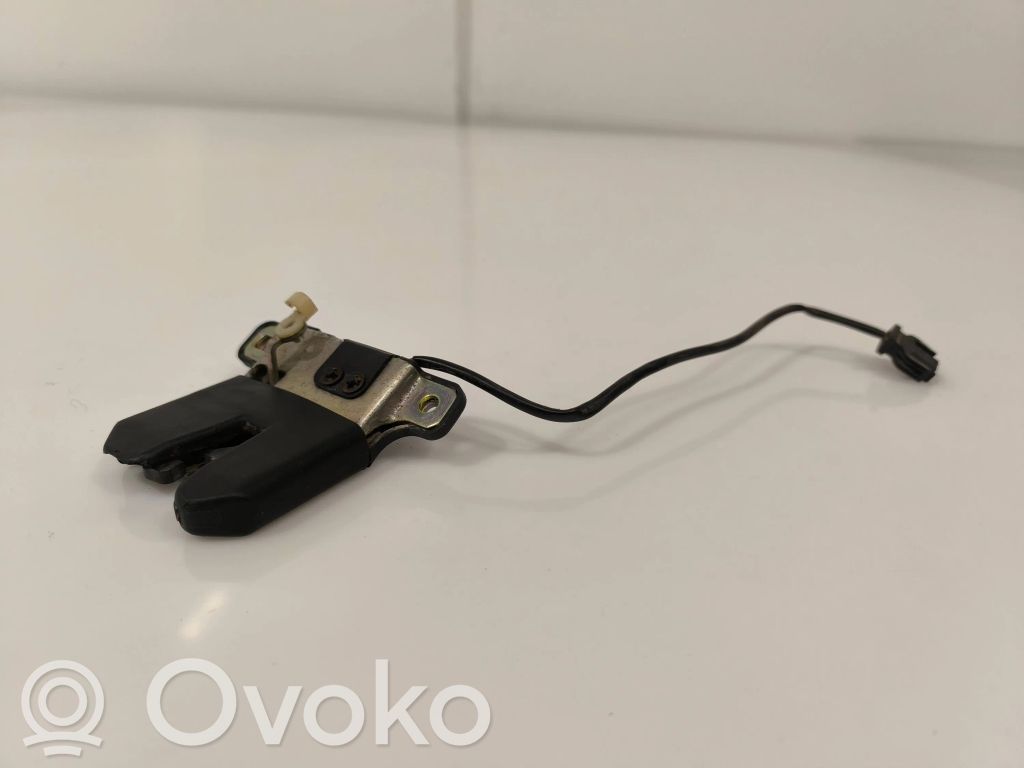 Audi A8 S8 D2 4D Tailgate/trunk/boot lock/catch/latch 
