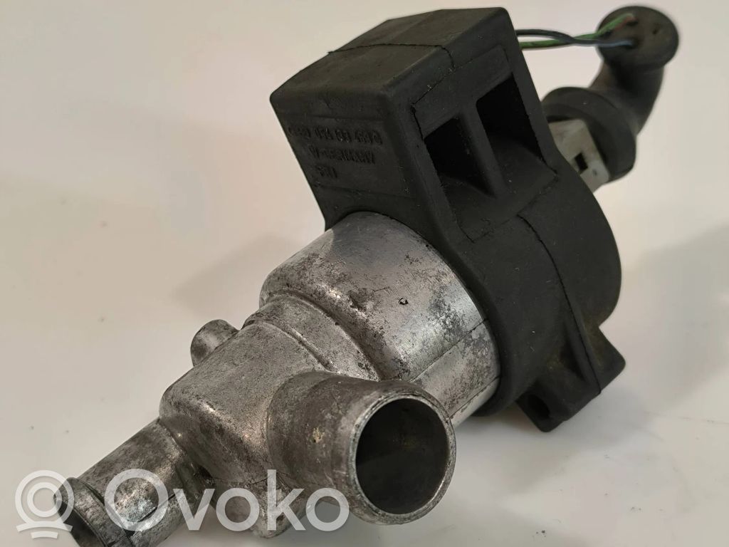 Audi 100 200 5000 C3 Zawór regulacji biegu jałowego / Regulator 