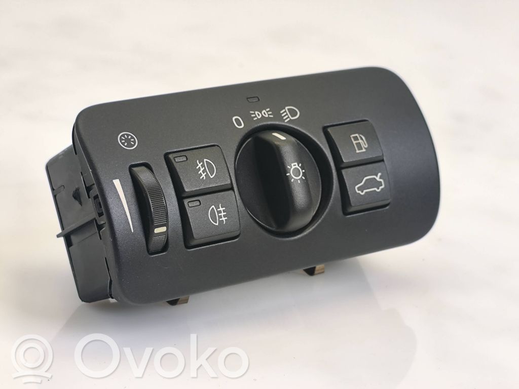 Light switch   30739414,090706A,04066322