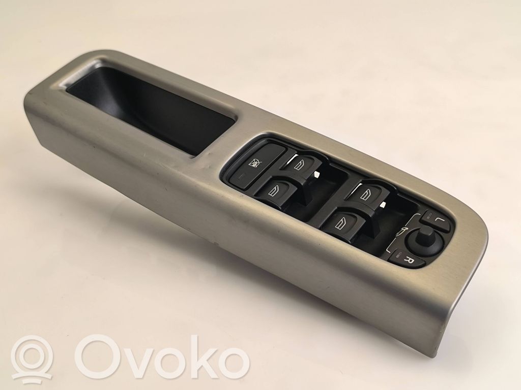 Volvo V50 Electric window control switch 