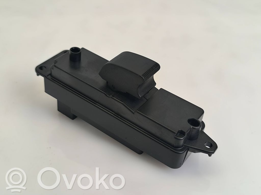 Electric window control switch   GS1D66380,03124610,K1827