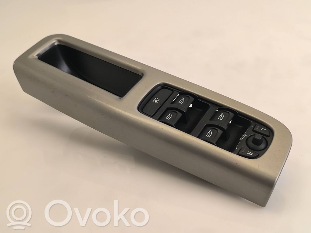 Volvo V50 Electric window control switch 