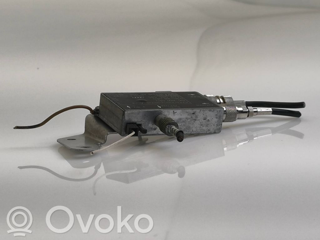 Audi A8 S8 D2 4D Antenos valdymo blokas 