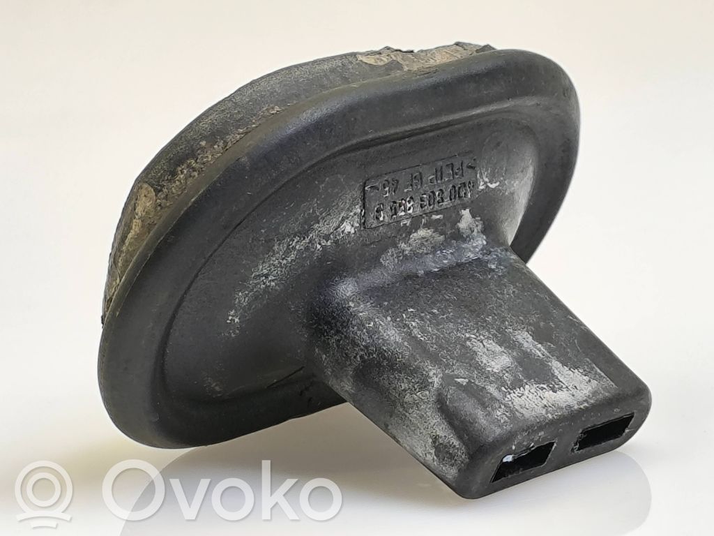 Audi A8 S8 D2 4D Tunkin nostokumi 