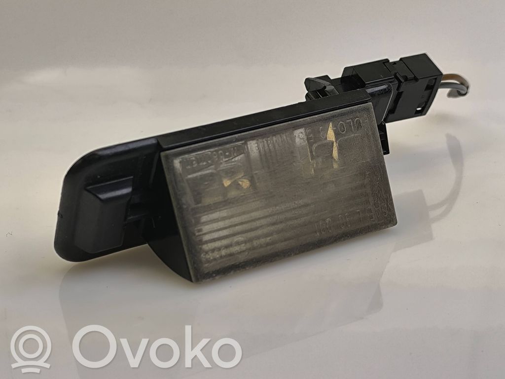 Number plate light   18288141,1378149
