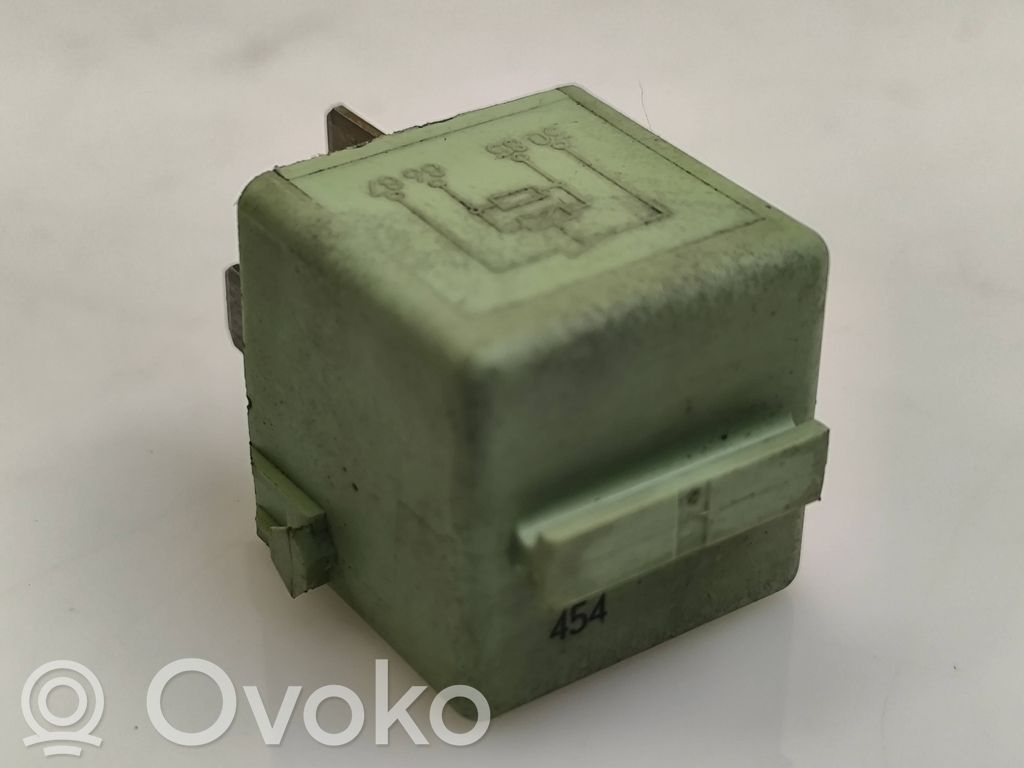 BMW 5 E39 Other relay 
