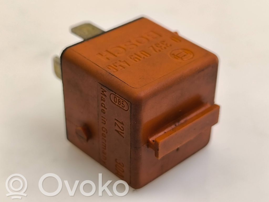 Muu rele   1378238,0332019456,12V30A,8587,8630