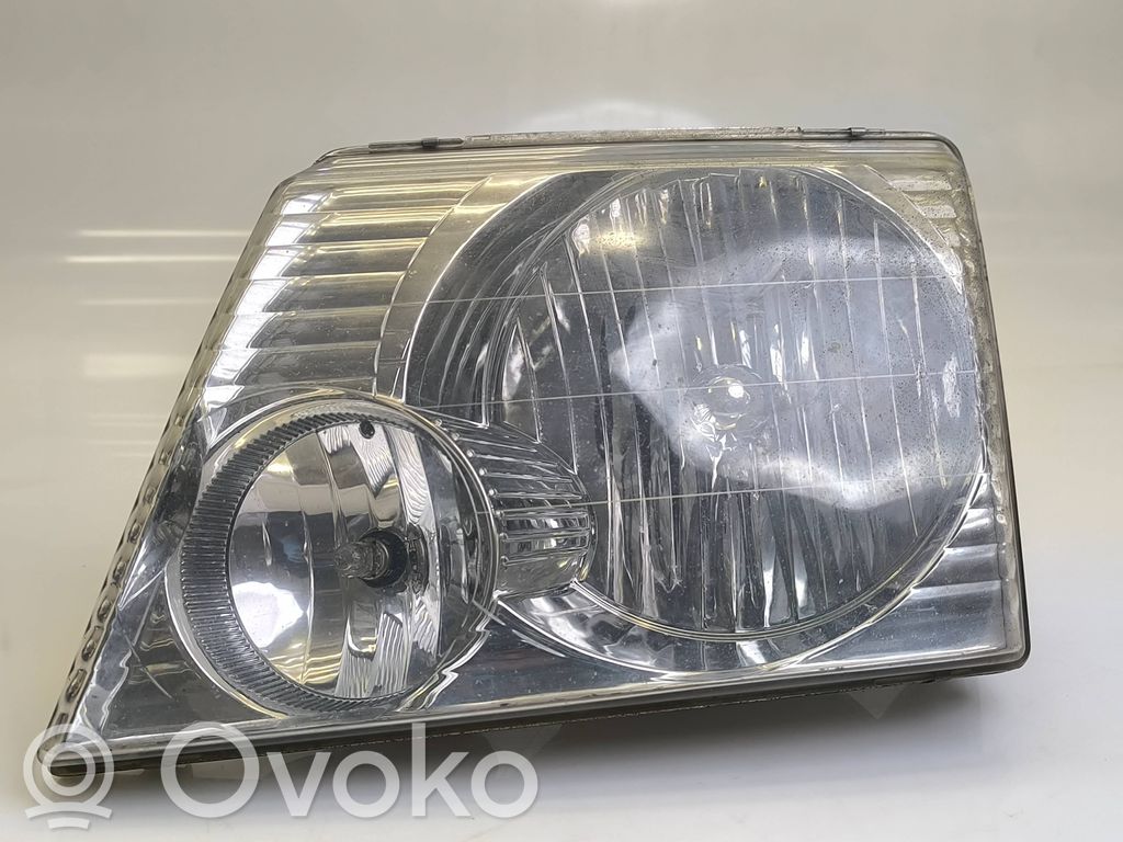 Ford Explorer Headlight/headlamp 