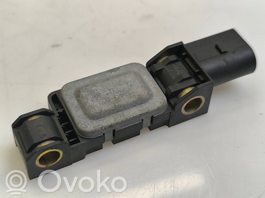 Audi A6 S6 C5 4B Airbag deployment crash/impact sensor 