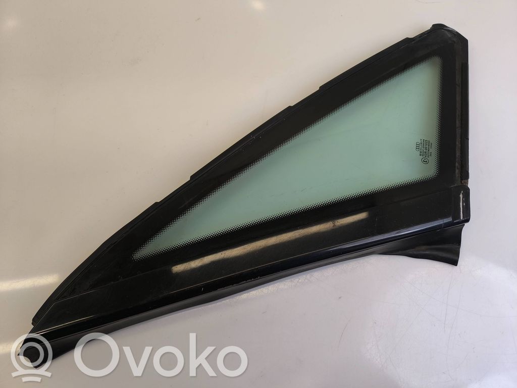 Audi A8 S8 D2 4D Rear side window 