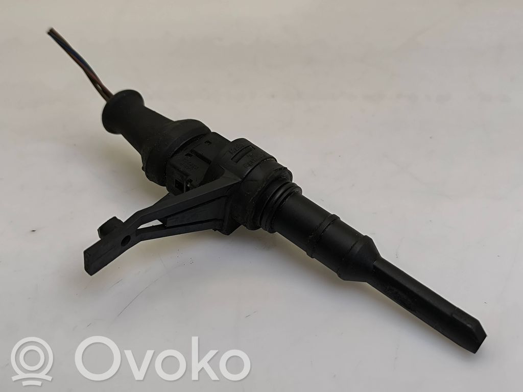 Speed sensor (speedometer sensor)   012409191D,443906102B,929552