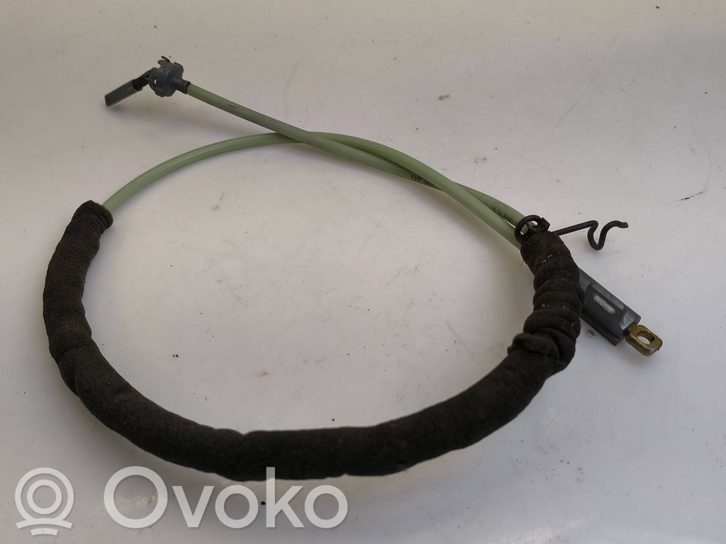Audi A8 S8 D2 4D Gear shift cable linkage 