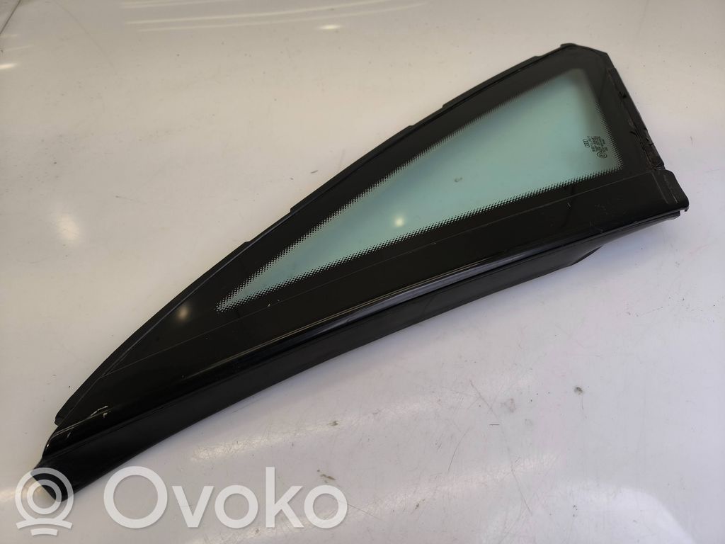 Audi A8 S8 D2 4D Rear side window 