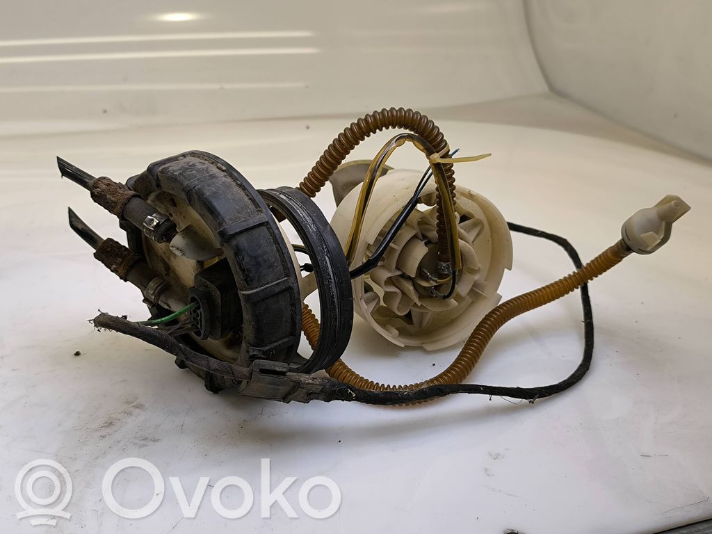Audi A6 S6 C5 4B Pompa paliwa w zbiorniku 
