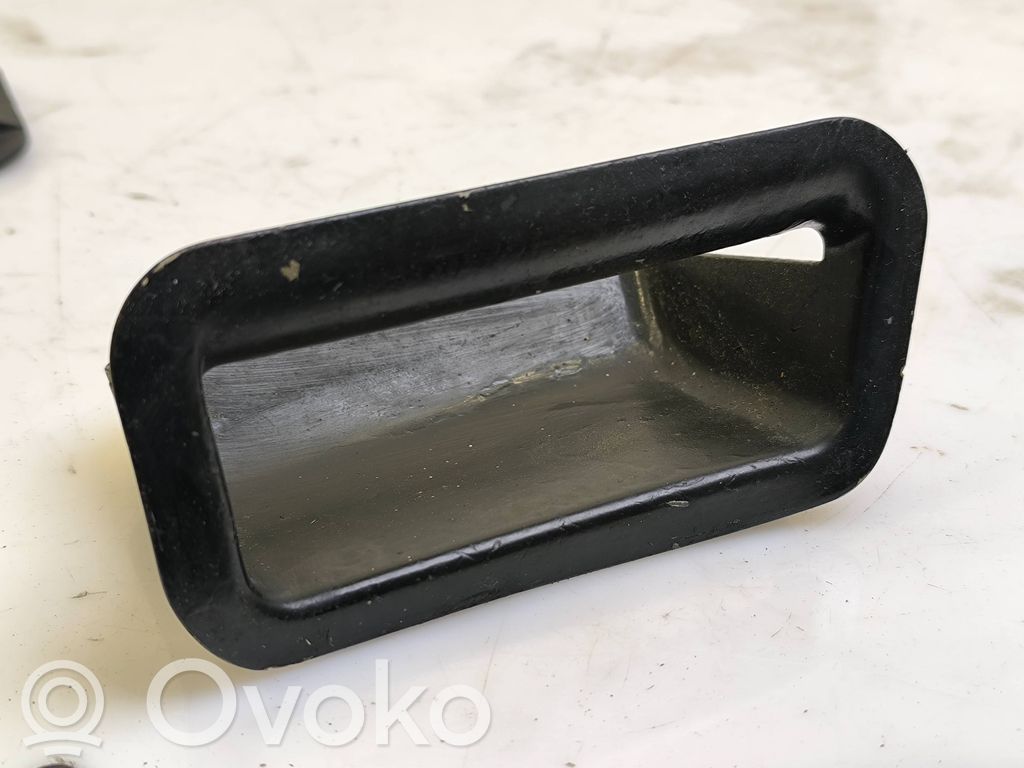 Audi A8 S8 D2 4D Kita salono detalė 