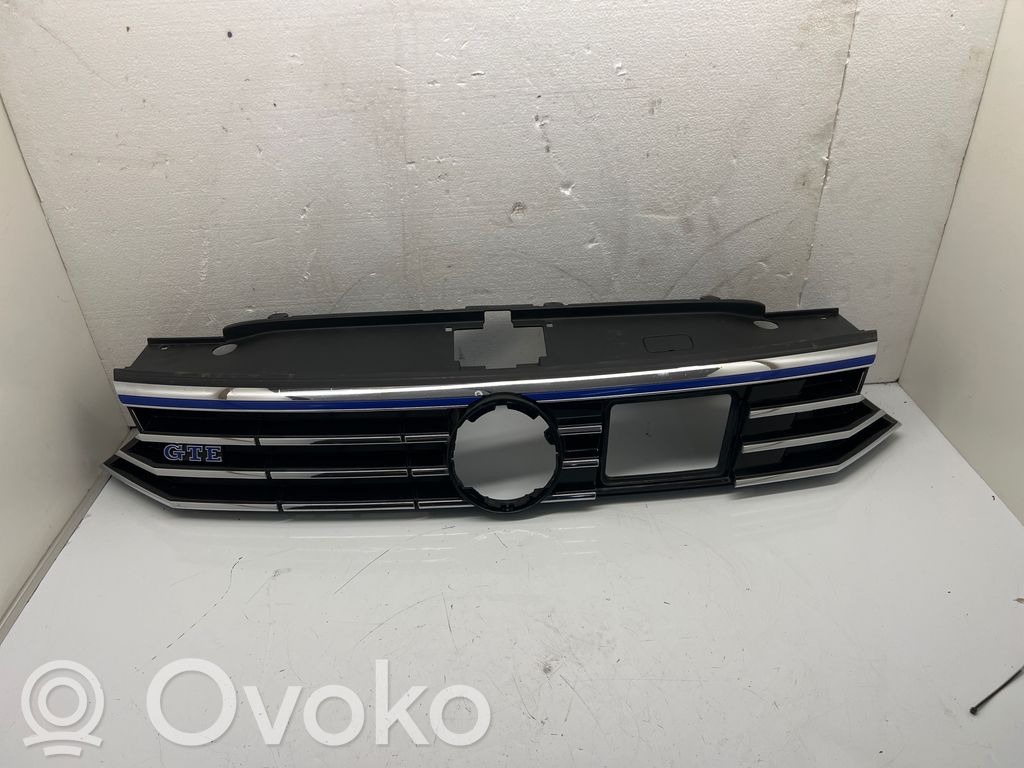 Volkswagen PASSAT B8 Atrapa chłodnicy / Grill 
