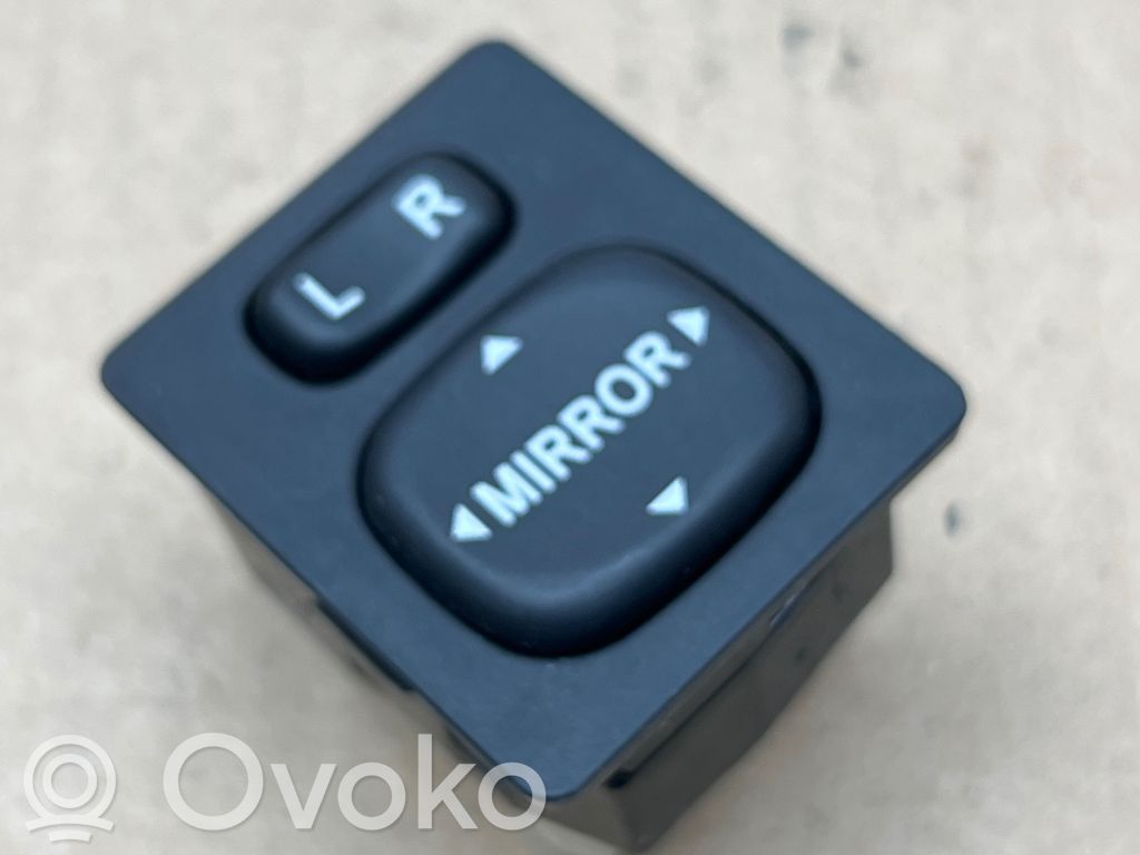 Toyota RAV 4 (XA30) Wing mirror switch 