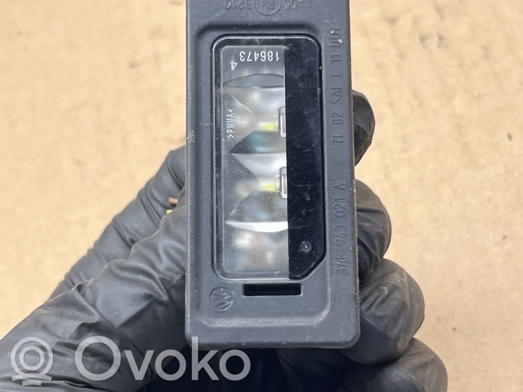Volkswagen Golf VII Numura zīmes apgaismojums 