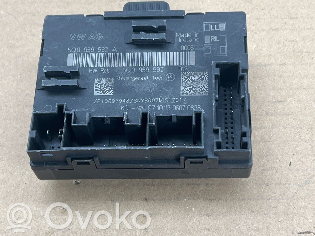 Volkswagen Golf VII Door control unit/module 