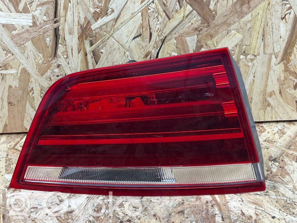 Lampy tylnej klapy bagażnika   7217313,470011