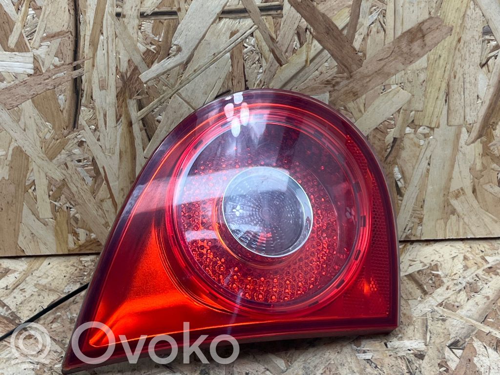 Volkswagen Golf V Takaluukun takavalot 